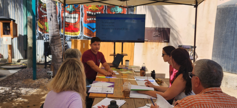 Spanish Conversation Class at The Roadhouse in Cabo 4